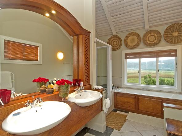 Emily Moon River Lodge - Bathroom 